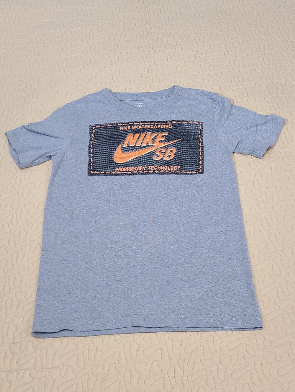 Nike SB Skateboarding logo T shirt size M